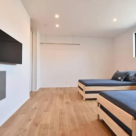 Enzo Ikeda A Apartment Omura Exterior photo